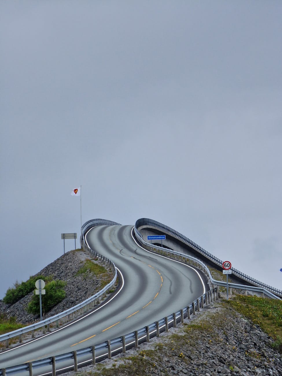 road with curves